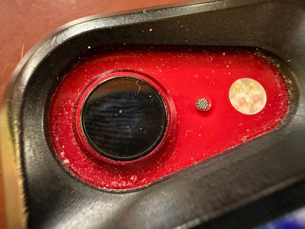 dirty iPhone camera lens