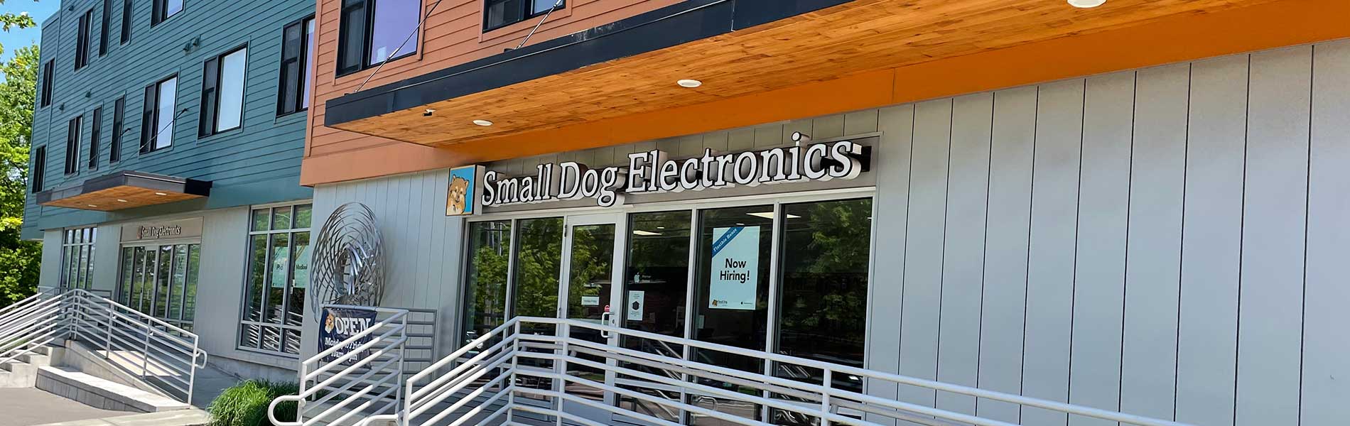 Small Dog Electronics store